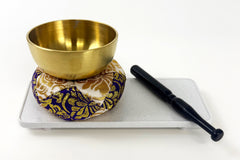 No. 2.3 (2.7" Diameter) Purple and White Cushion Bell Set with White Base