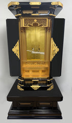 Vintage 6450 Premium Black Lacquer Pagoda Style Butsudan with Automatic Inner Doors (Copy)