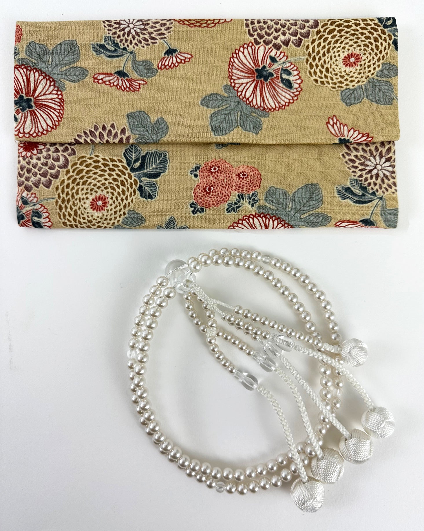 White Pearl Beads with Knitted Tassels Set - Large Beads (Large Beads Case)