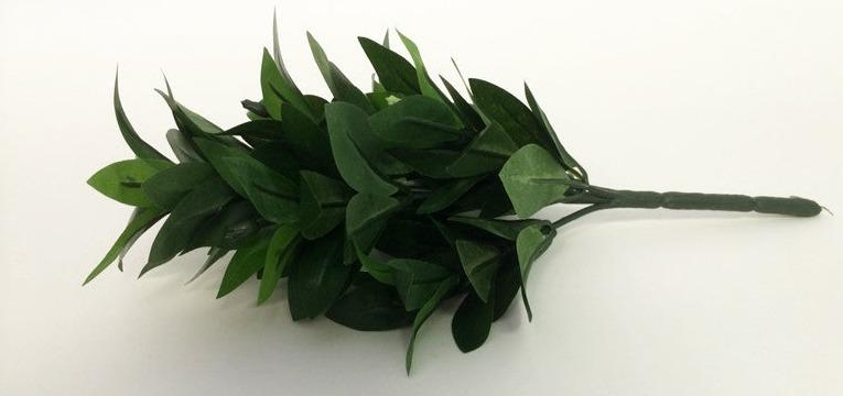 Medium Silk Shikimi Leaves (14.5" Long)